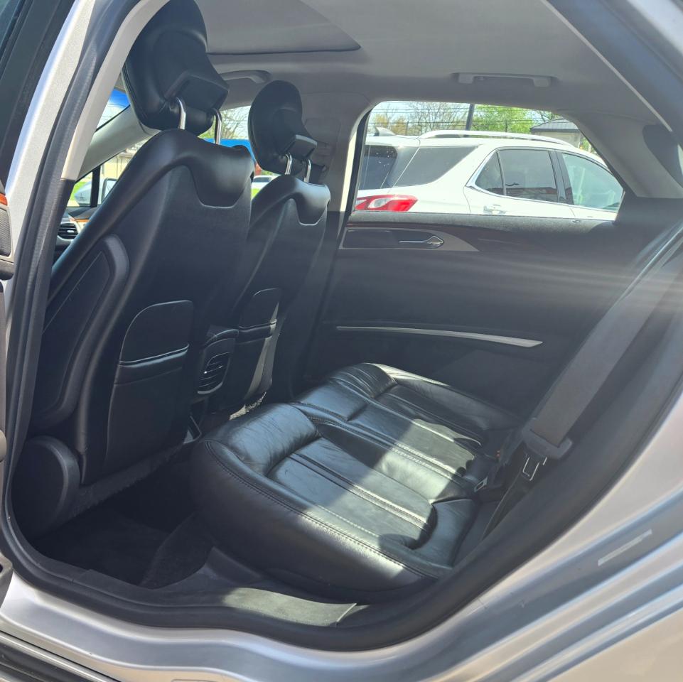 Lincoln MKZ Base AWD 2014