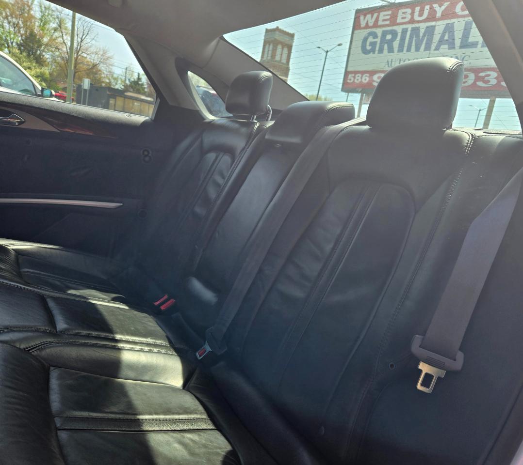 Lincoln MKZ Base AWD 2014