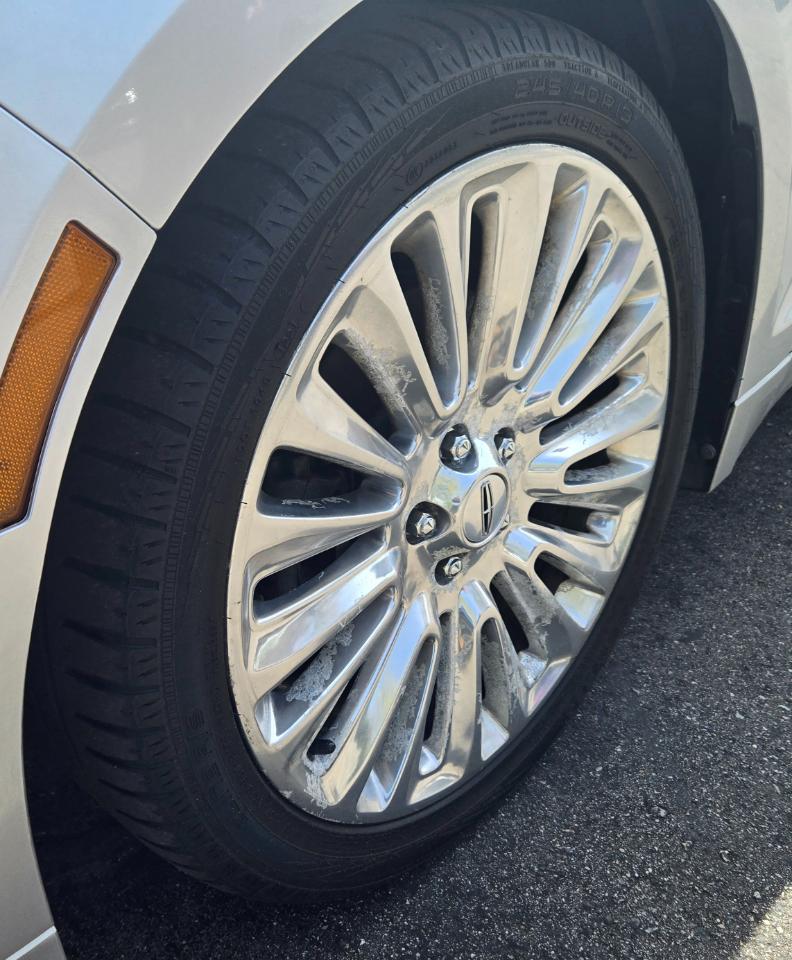 Lincoln MKZ Base AWD 2014