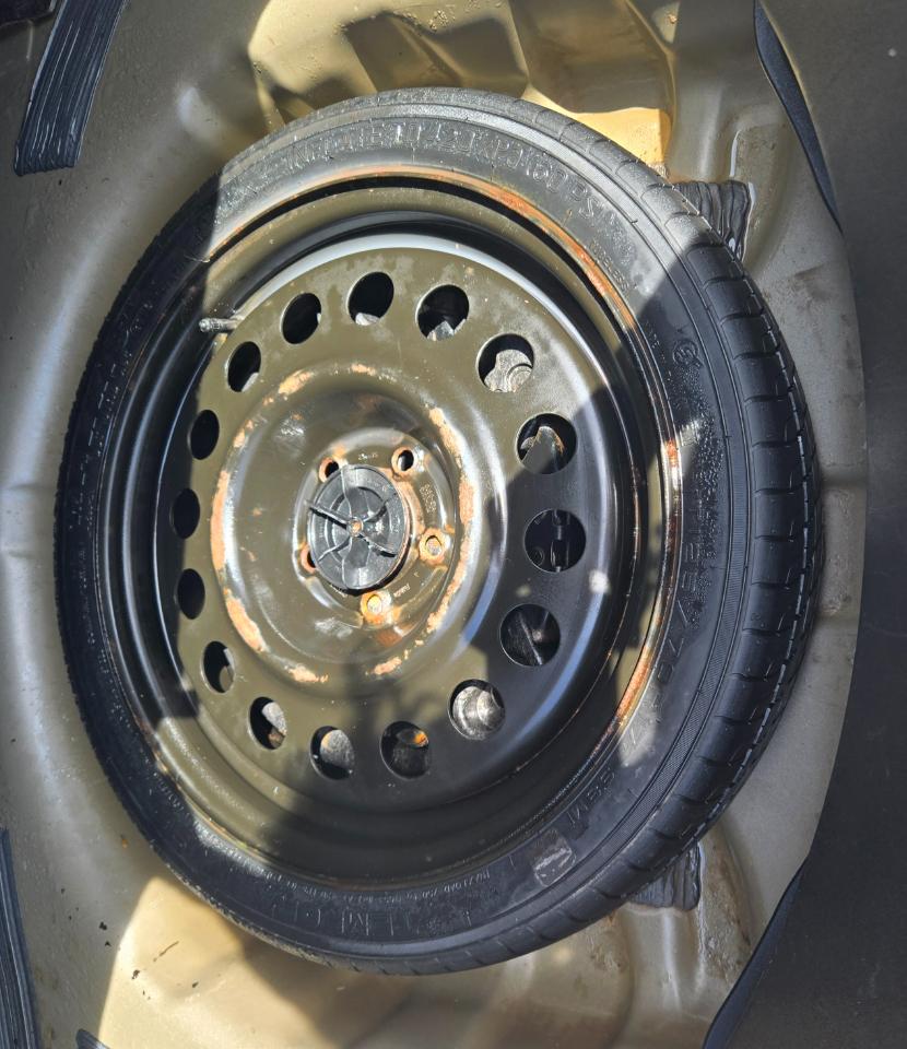 Lincoln MKZ Base AWD 2014