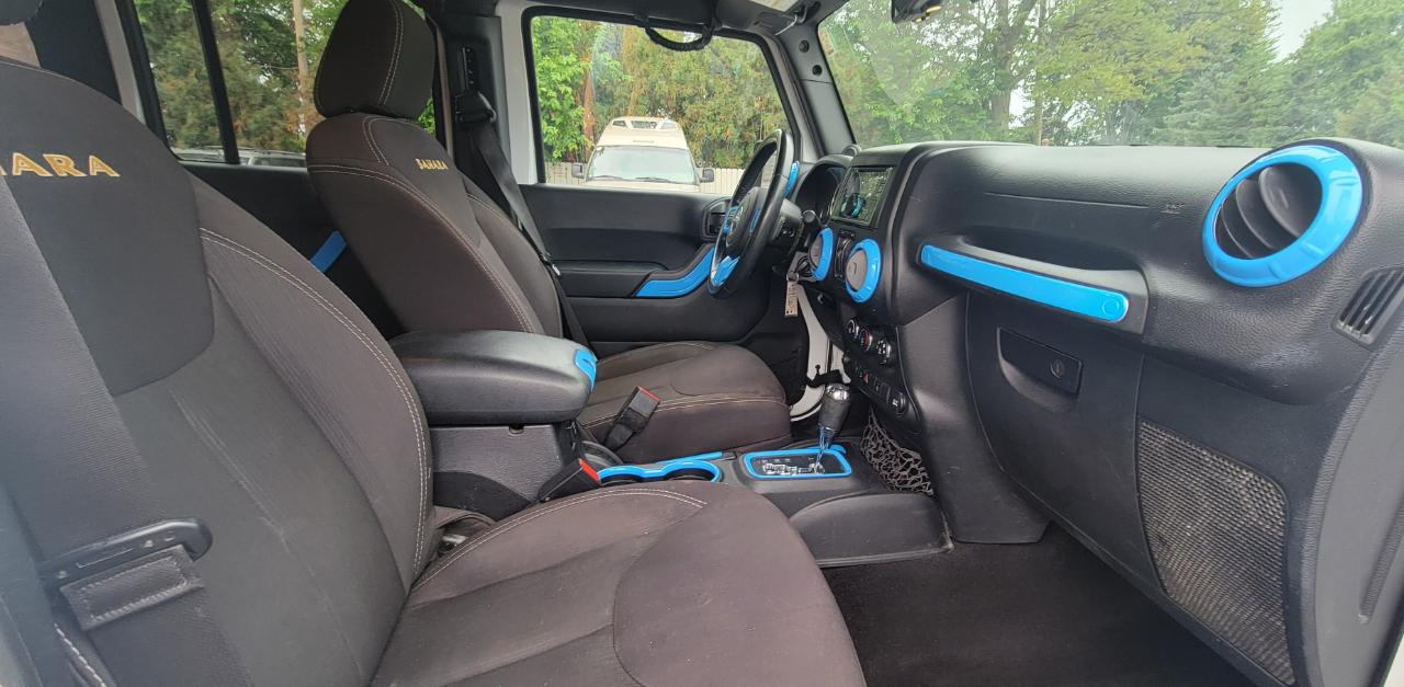 Jeep Wrangler Unlimited Sahara 2014