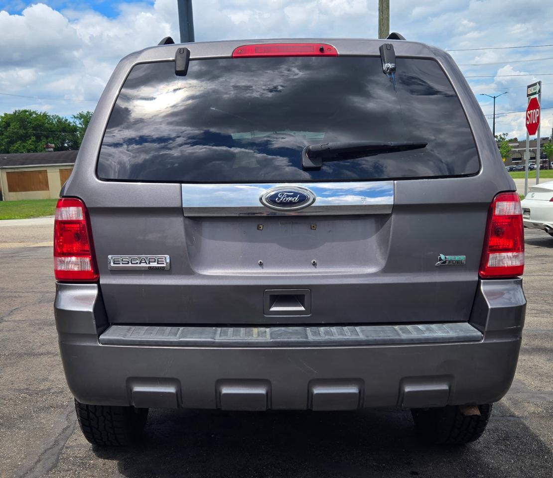 Ford Escape  2011
