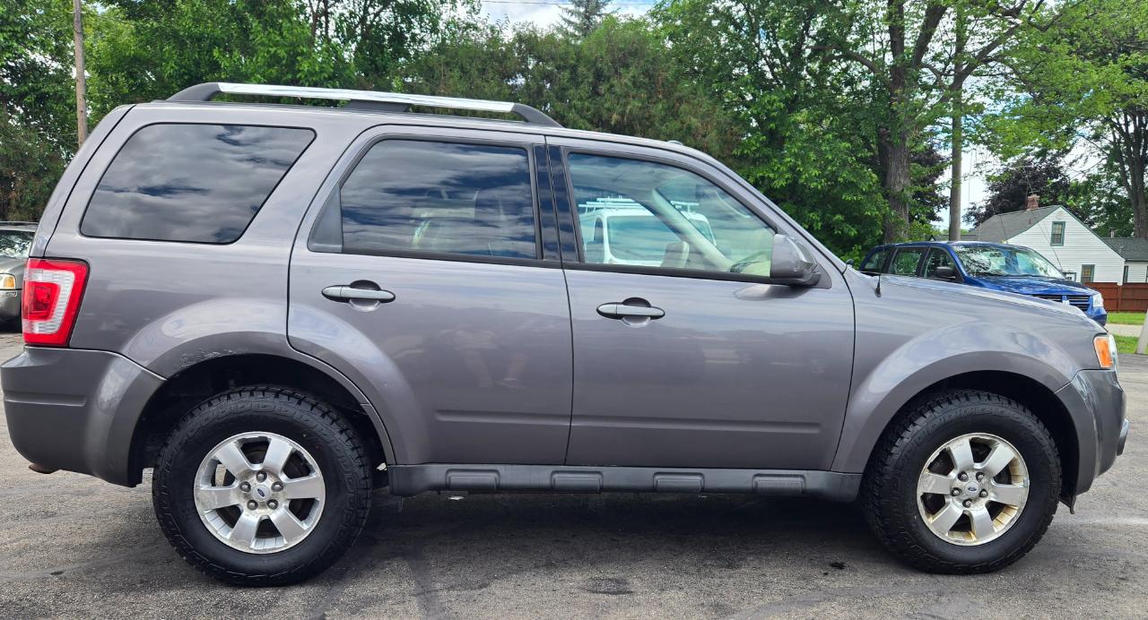 Ford Escape  2011