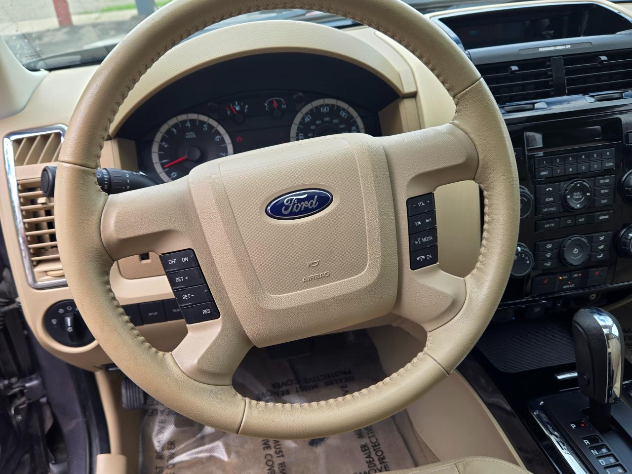 Ford Escape  2011