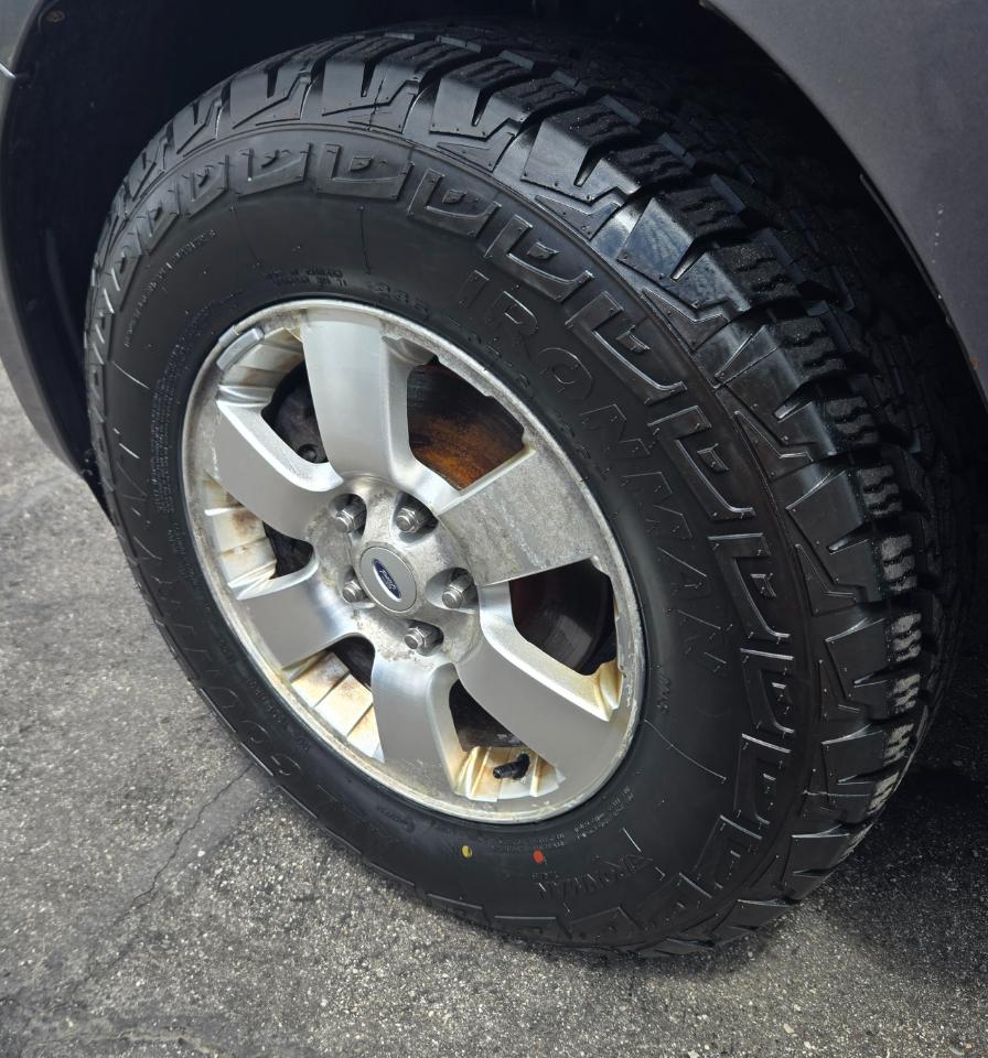 Ford Escape  2011