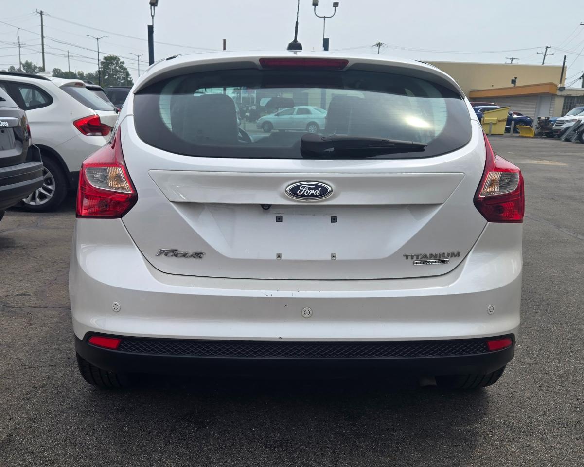 Ford Focus Titanium Hatch 2014