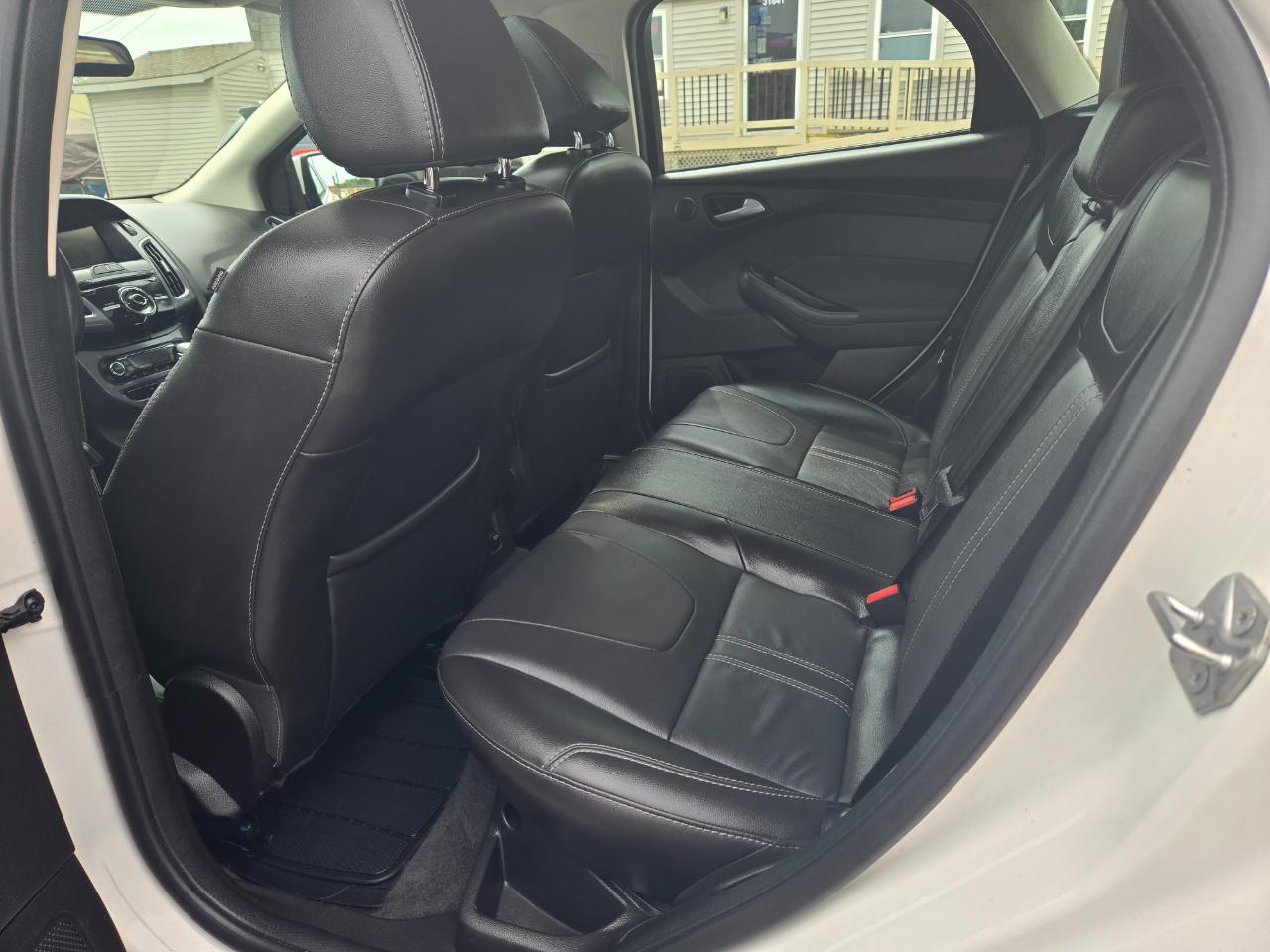 Ford Focus Titanium Hatch 2014