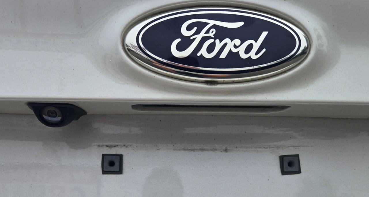 Ford Focus Titanium Hatch 2014