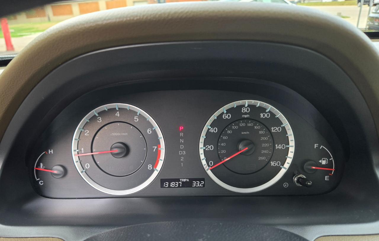 Honda Accord LX sedan AT 2010