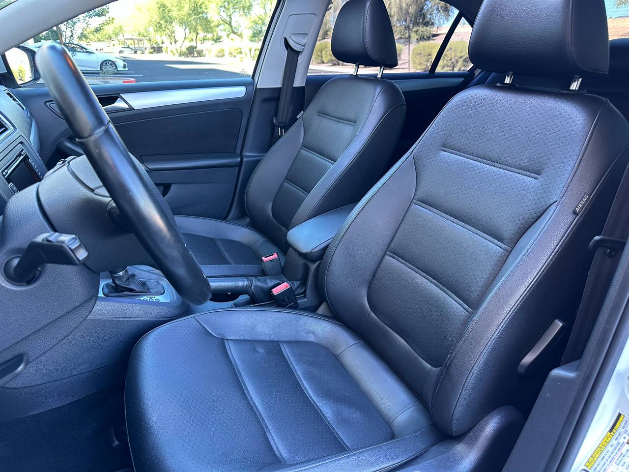 Volkswagen Jetta Sedan 4dr Auto SE PZEV 2014 Volkswagen Jetta Sedan 4dr Auto SE PZEV 2014