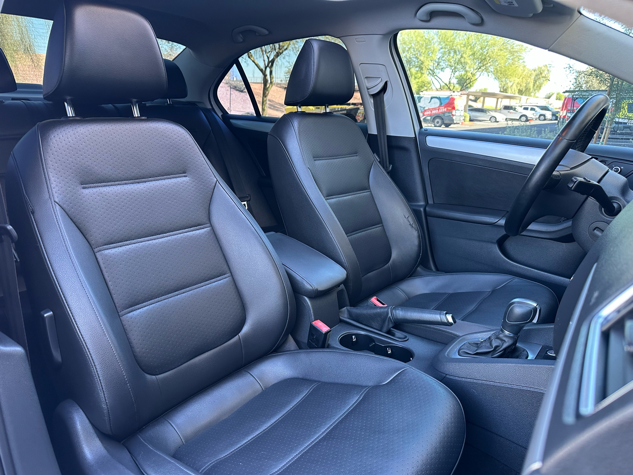 Volkswagen Jetta Sedan 4dr Auto SE PZEV 2014 Volkswagen Jetta Sedan 4dr Auto SE PZEV 2014