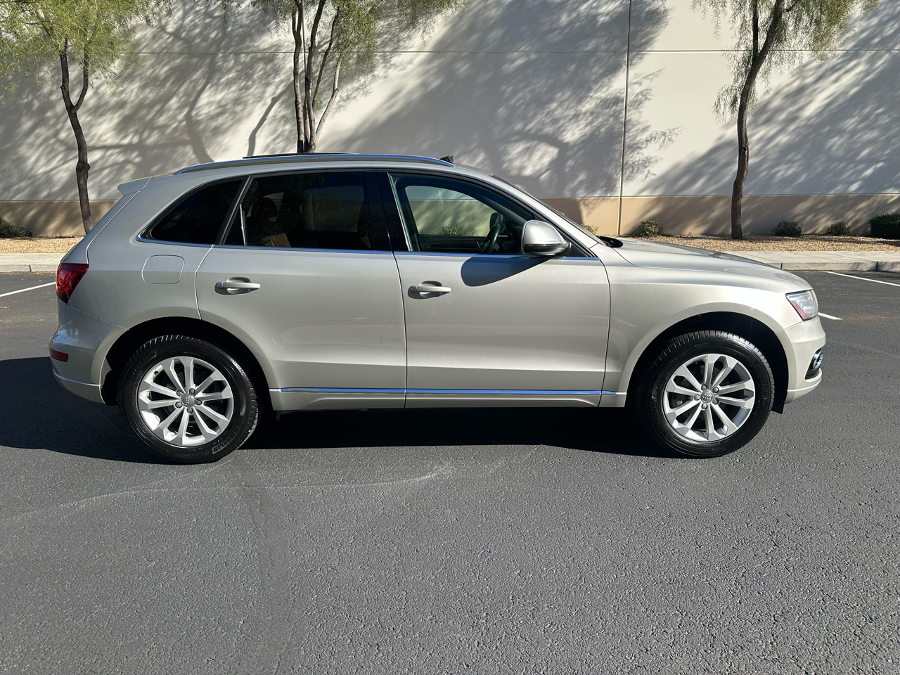 Audi Q5 quattro 4dr 2.0T Premium Plus 2014