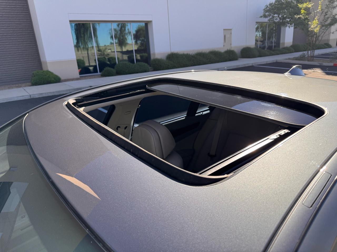 BMW 7 Series 4dr Sdn 750i xDrive AWD 2014