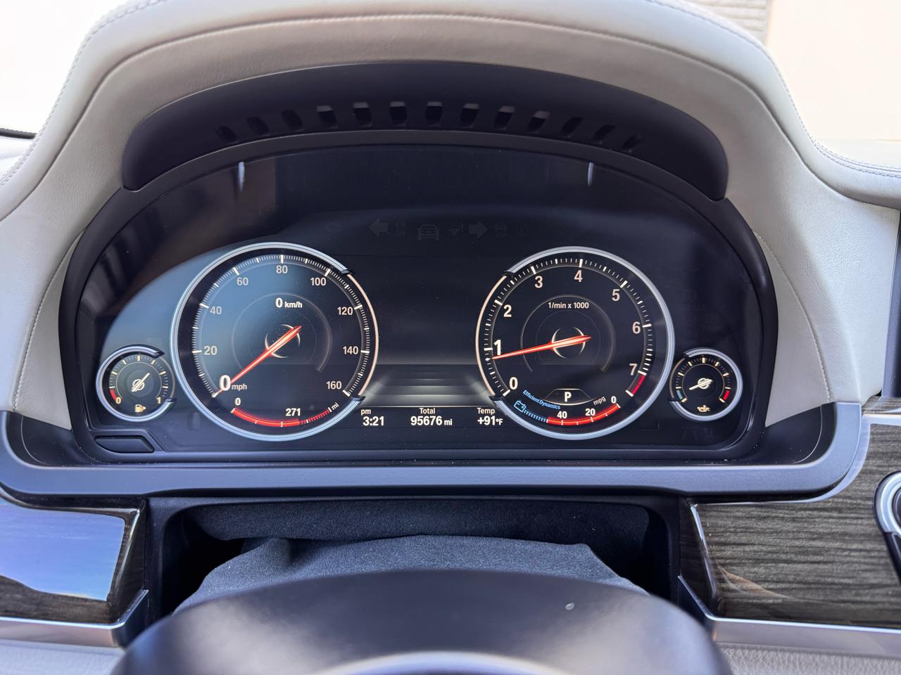 BMW 7 Series 4dr Sdn 750i xDrive AWD 2014