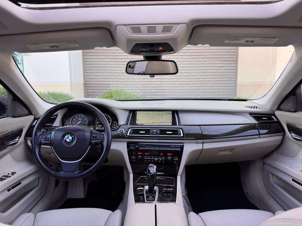 BMW 7 Series 4dr Sdn 750i xDrive AWD 2014