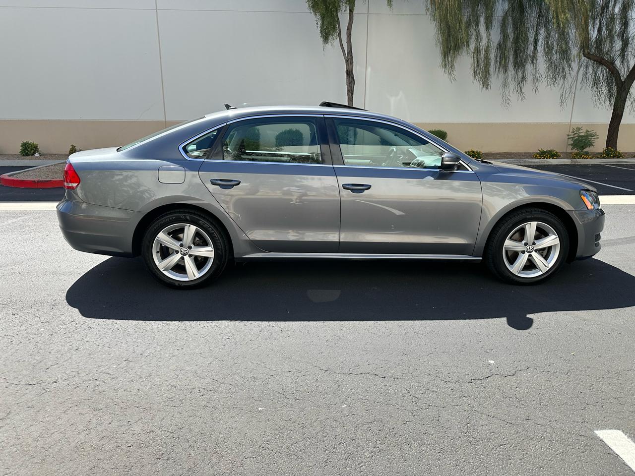 Volkswagen Passat 2.0L TDI SE AT 2013