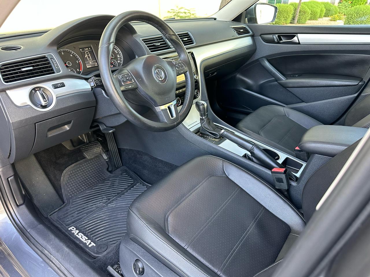 Volkswagen Passat 2.0L TDI SE AT 2013