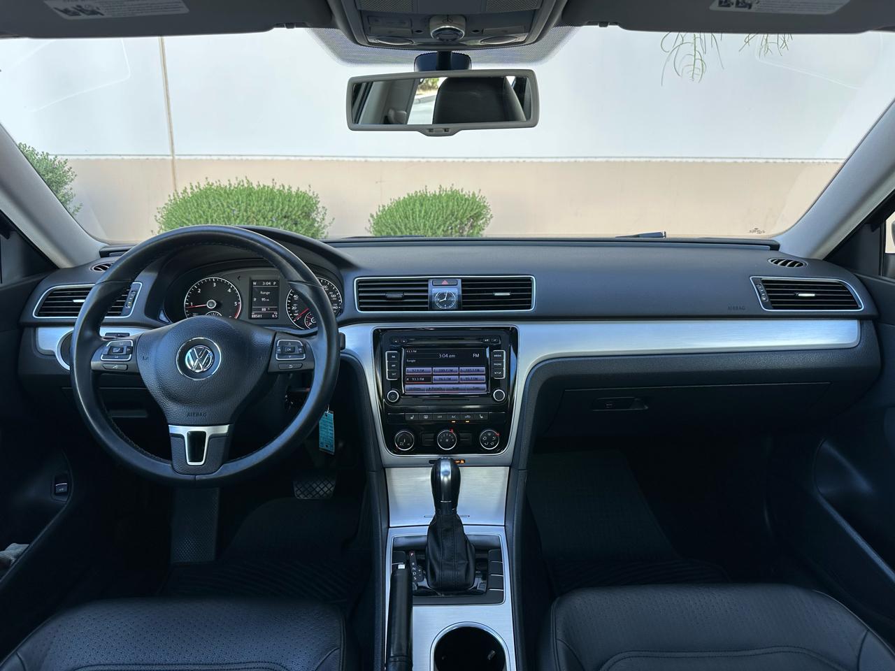 Volkswagen Passat 2.0L TDI SE AT 2013