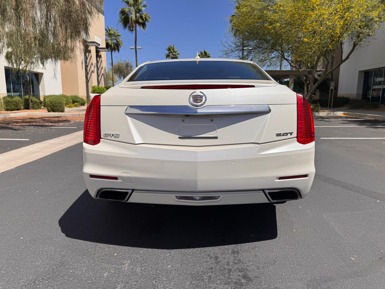 Cadillac CTS Sedan 4dr Sdn 2.0L Turbo Luxury RWD 2014
