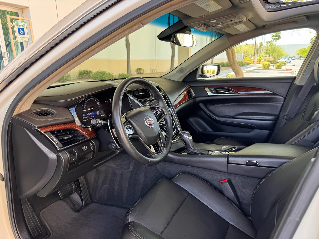 Cadillac CTS Sedan 4dr Sdn 2.0L Turbo Luxury RWD 2014