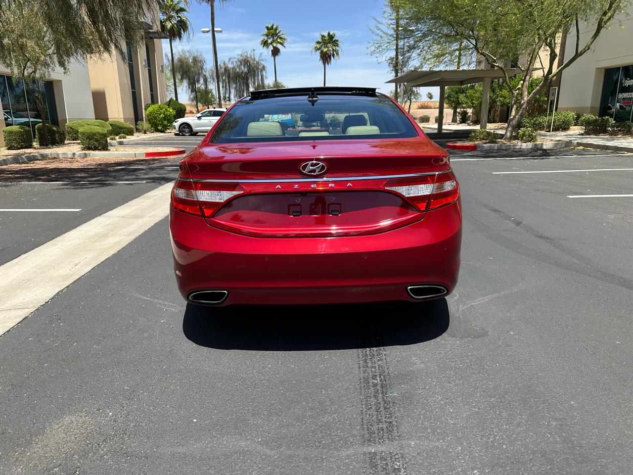 Hyundai Azera 4dr Sdn 2012