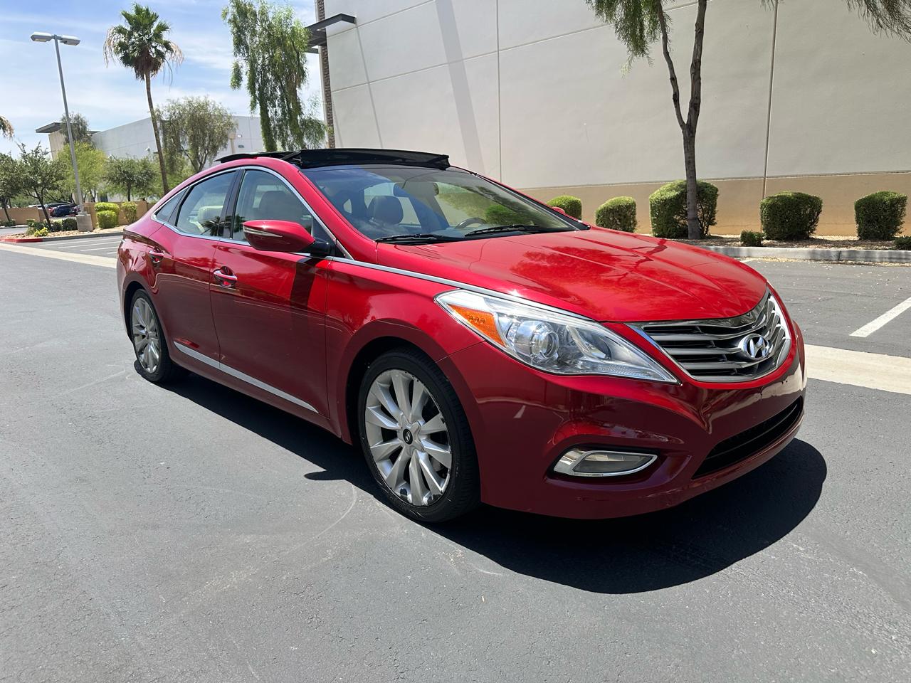 Hyundai Azera 4dr Sdn 2012
