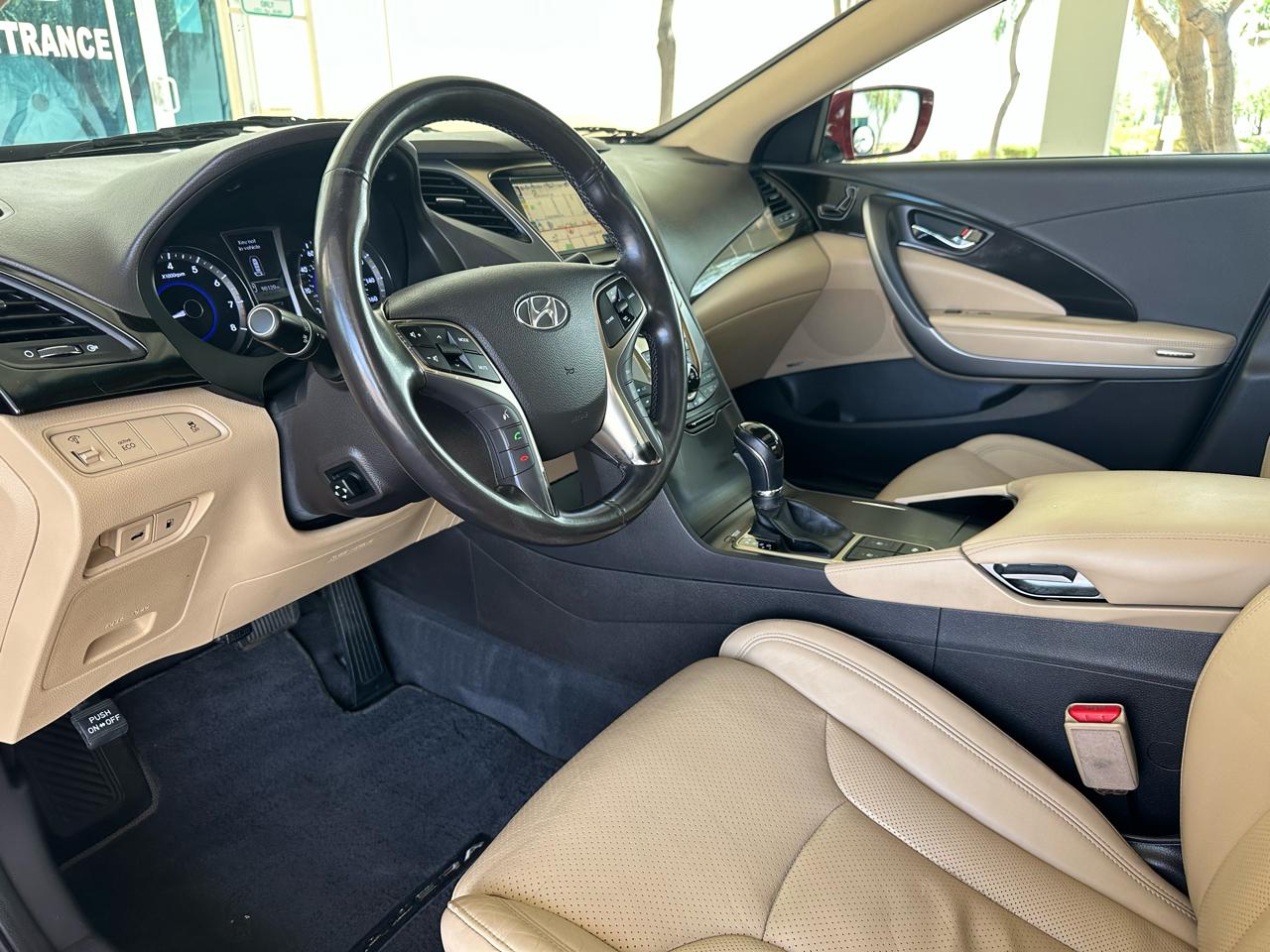 Hyundai Azera 4dr Sdn 2012