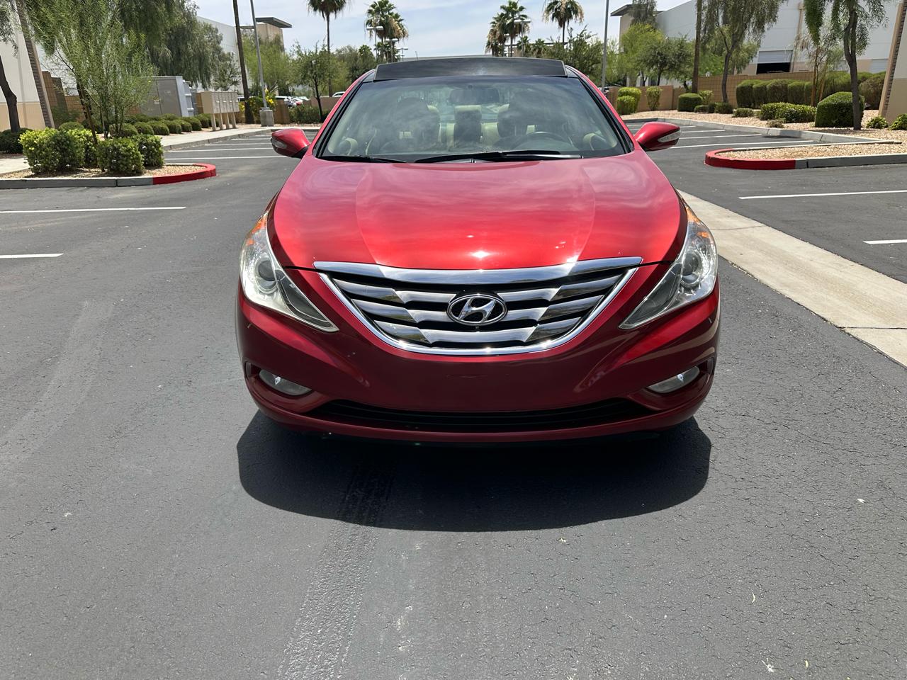 Hyundai Sonata 4dr Sdn 2.4L Auto Limited PZEV 2013