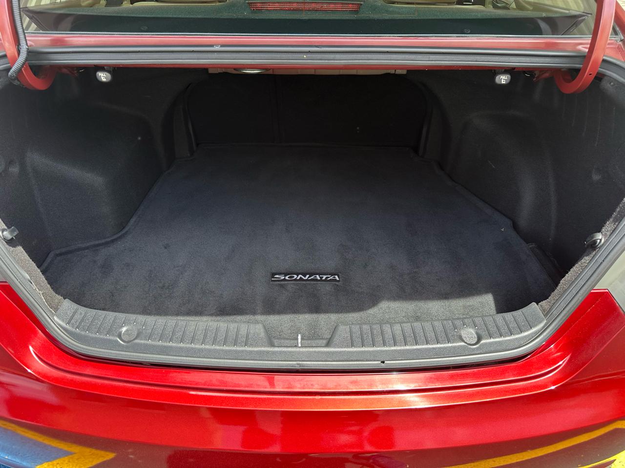 Hyundai Sonata 4dr Sdn 2.4L Auto Limited PZEV 2013