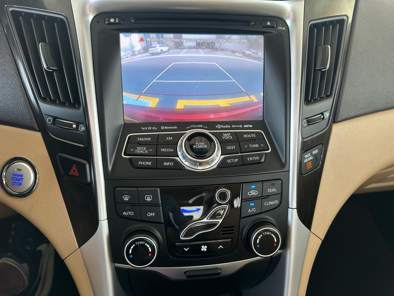 Hyundai Sonata 4dr Sdn 2.4L Auto Limited PZEV 2013