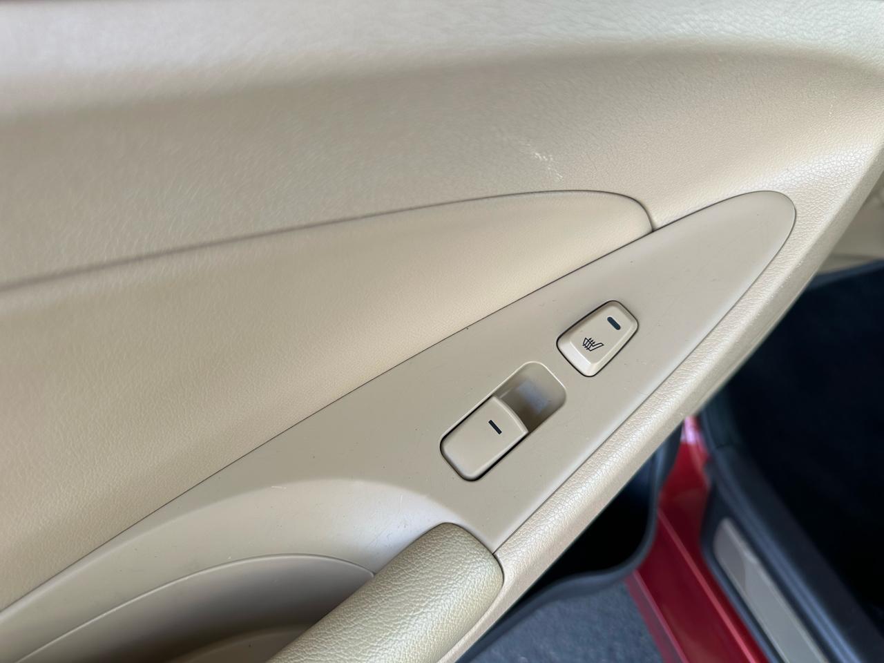 Hyundai Sonata 4dr Sdn 2.4L Auto Limited PZEV 2013