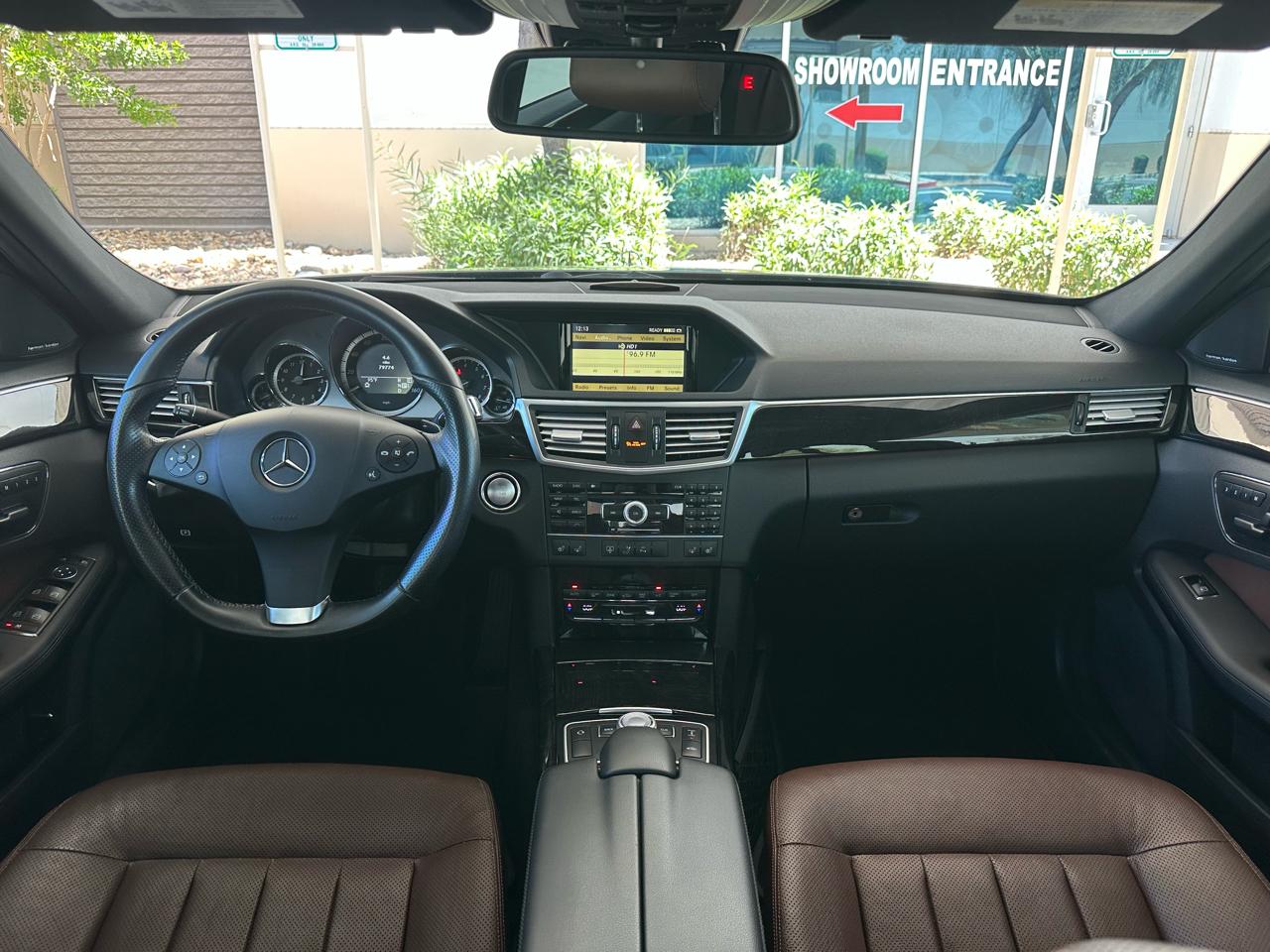 Mercedes-Benz E-Class 4dr Sdn E 550 Sport RWD 2011
