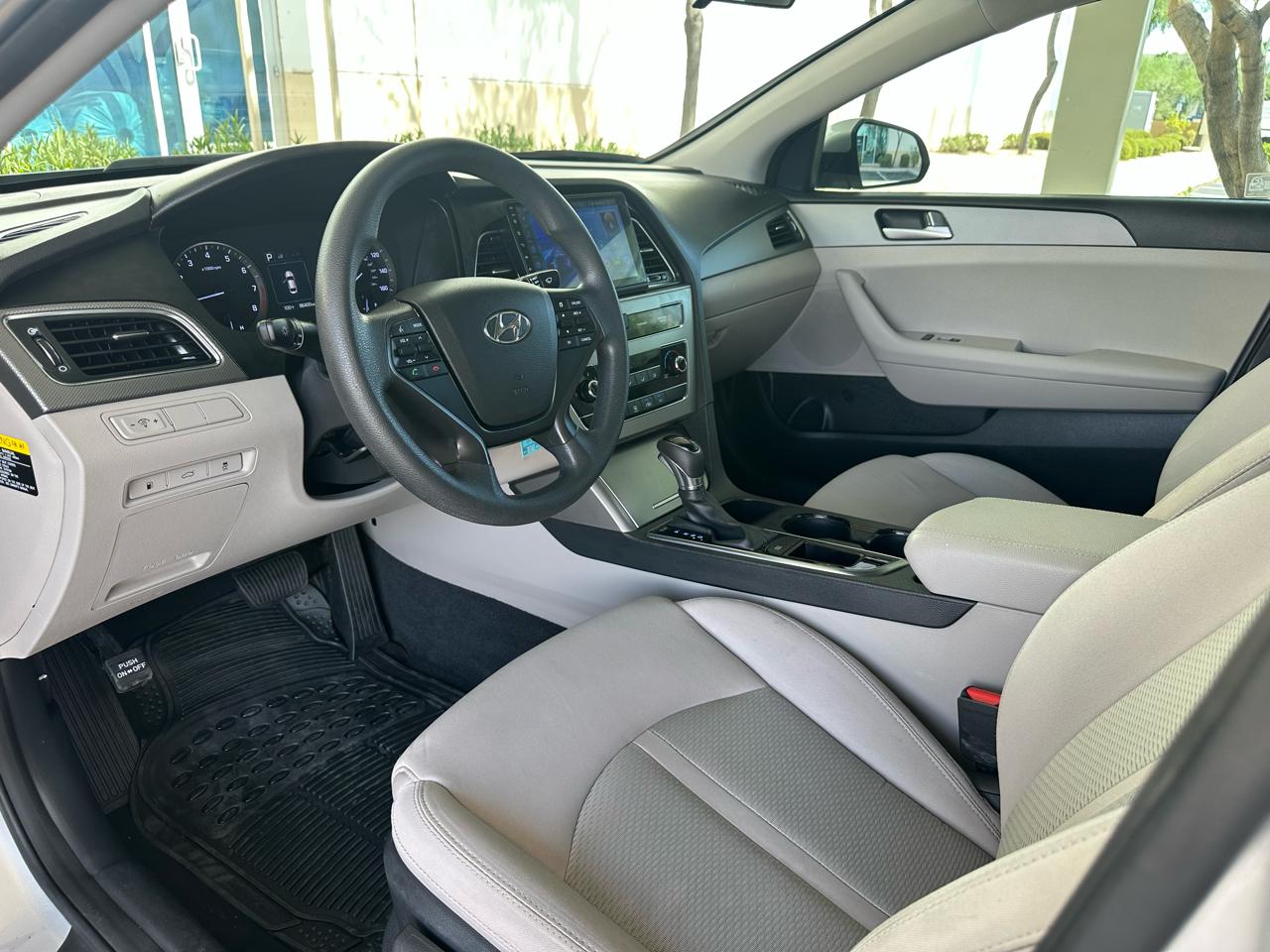 Hyundai Sonata SE 2015