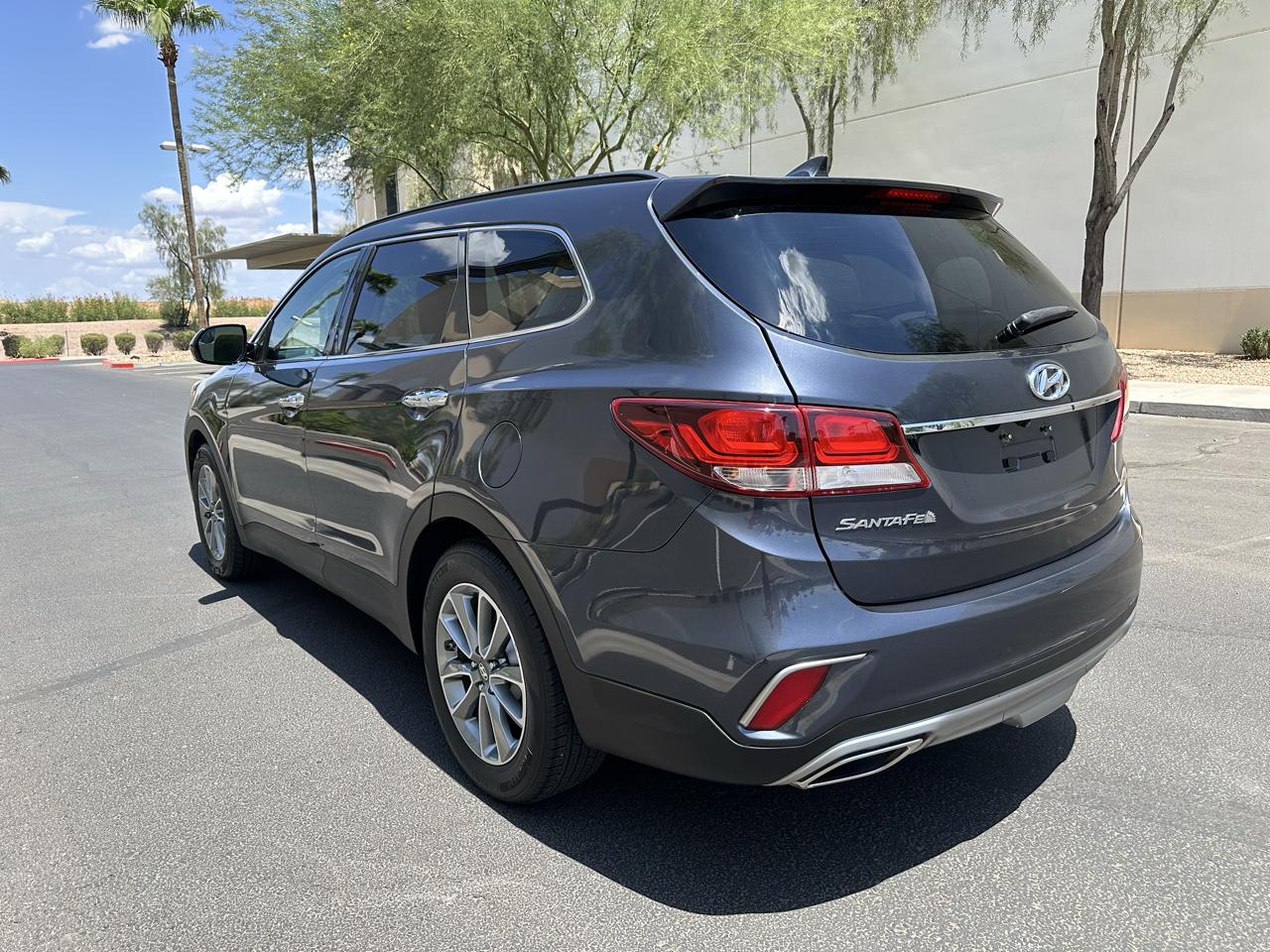 Hyundai Santa Fe SE FWD 2017