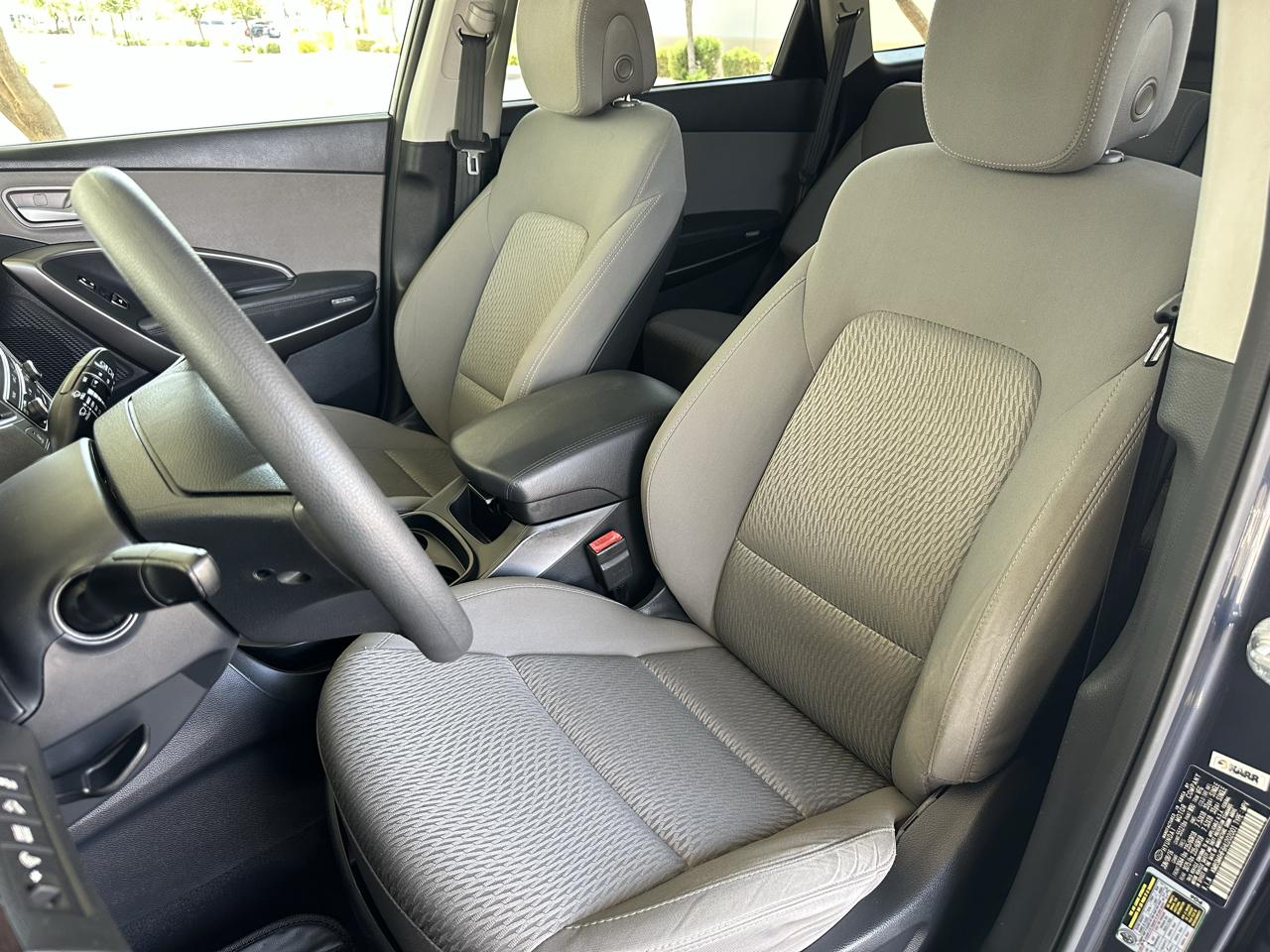 Hyundai Santa Fe SE FWD 2017