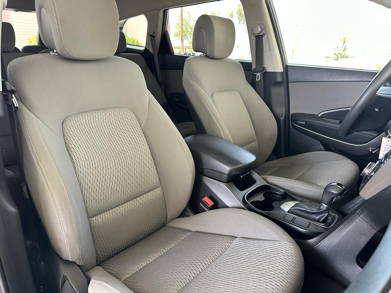 Hyundai Santa Fe SE FWD 2017