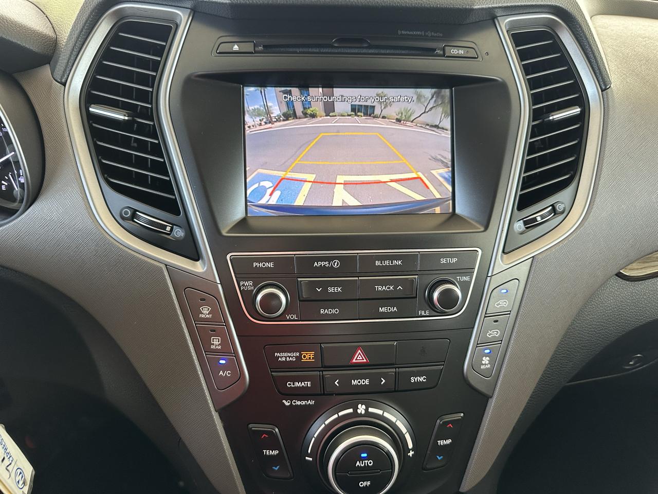 Hyundai Santa Fe SE FWD 2017