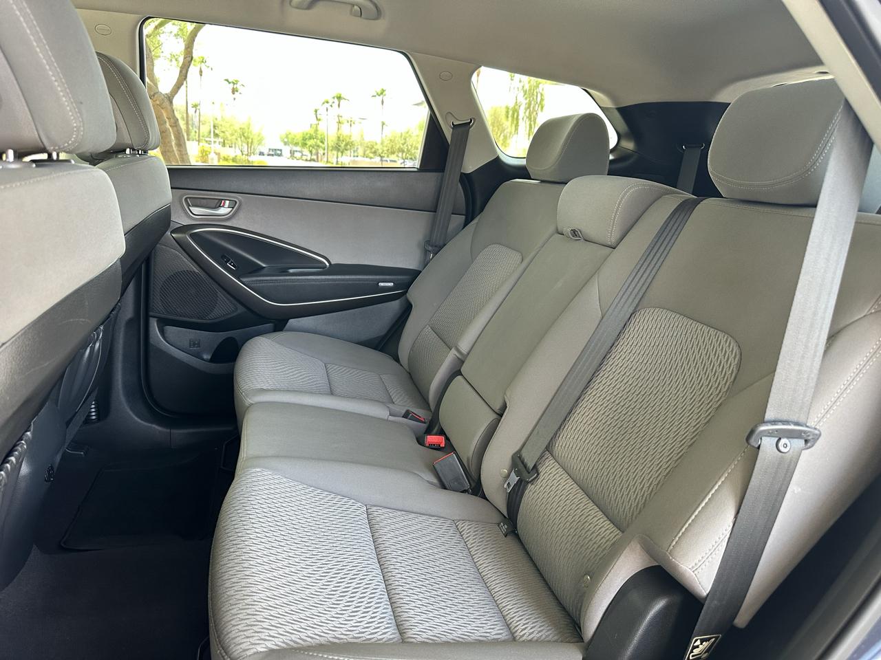 Hyundai Santa Fe SE FWD 2017
