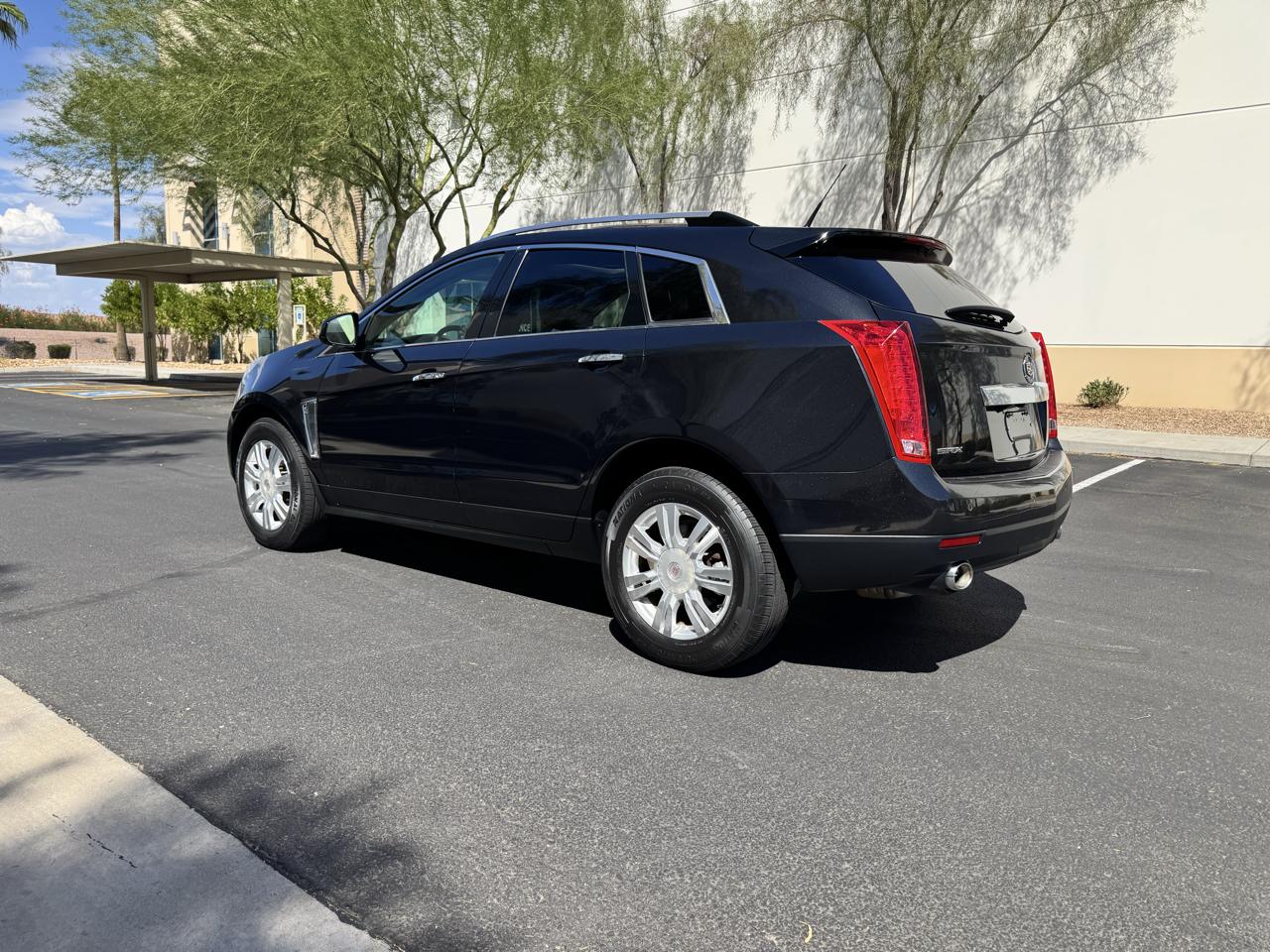 Cadillac SRX Luxury Collection FWD 2014