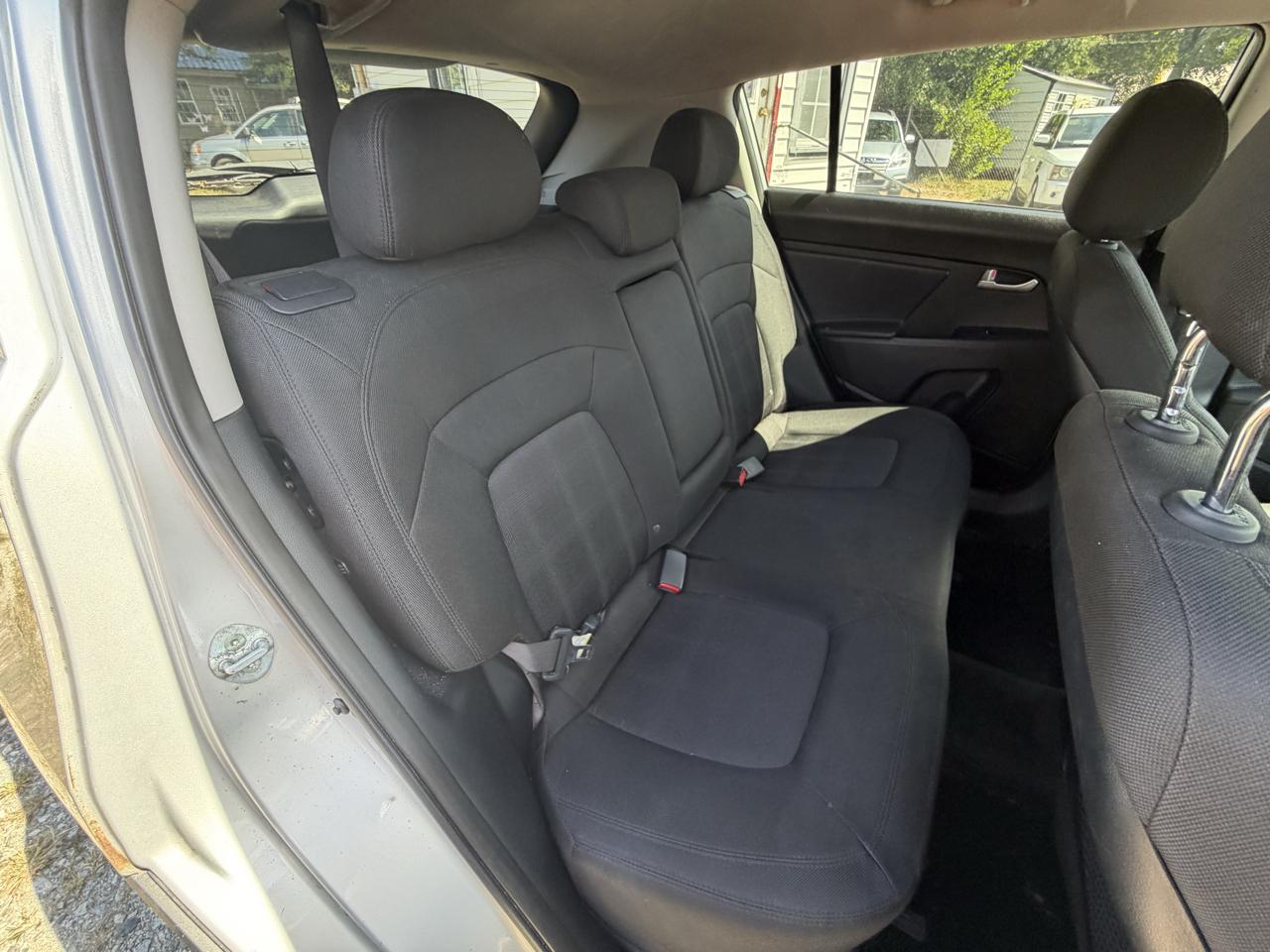 Kia Sportage LX FWD 2013