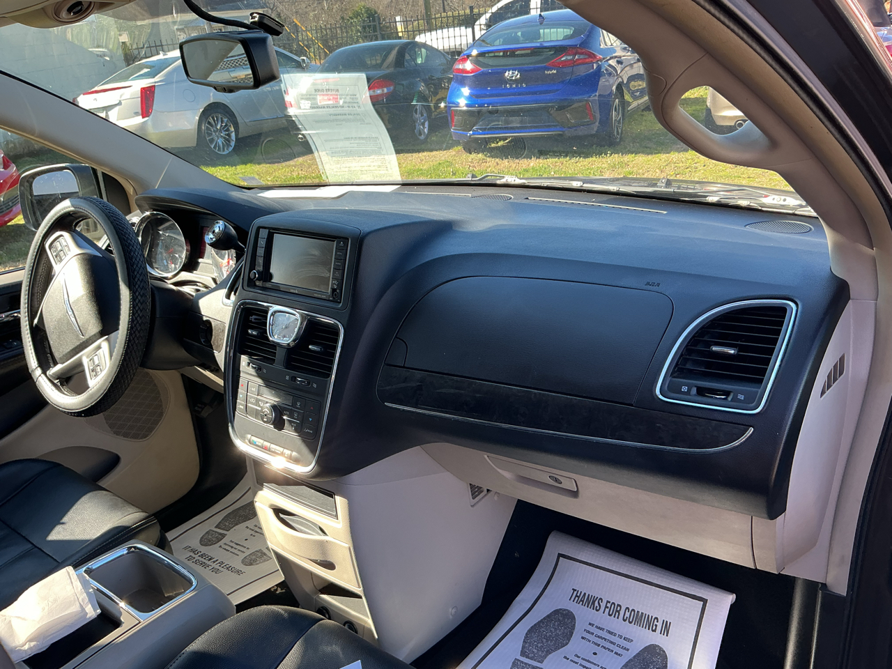 Chrysler Town & Country Touring 2016