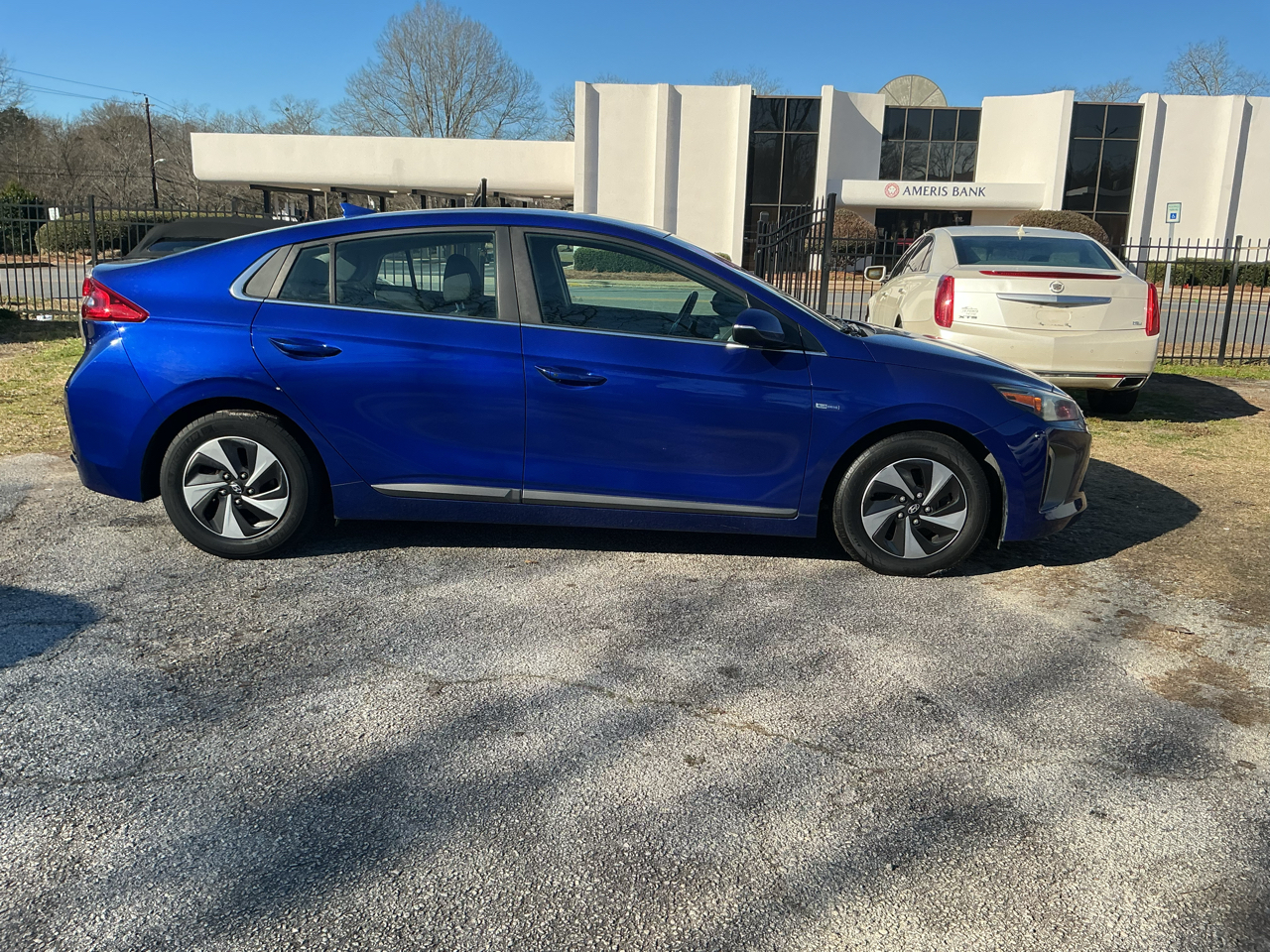 Hyundai Ioniq Hybrid SEL 2019