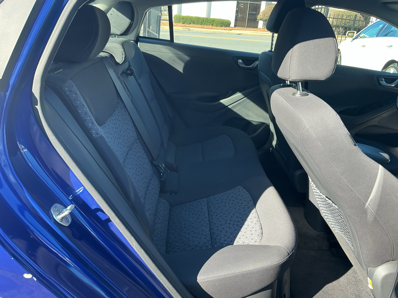 Hyundai Ioniq Hybrid SEL 2019