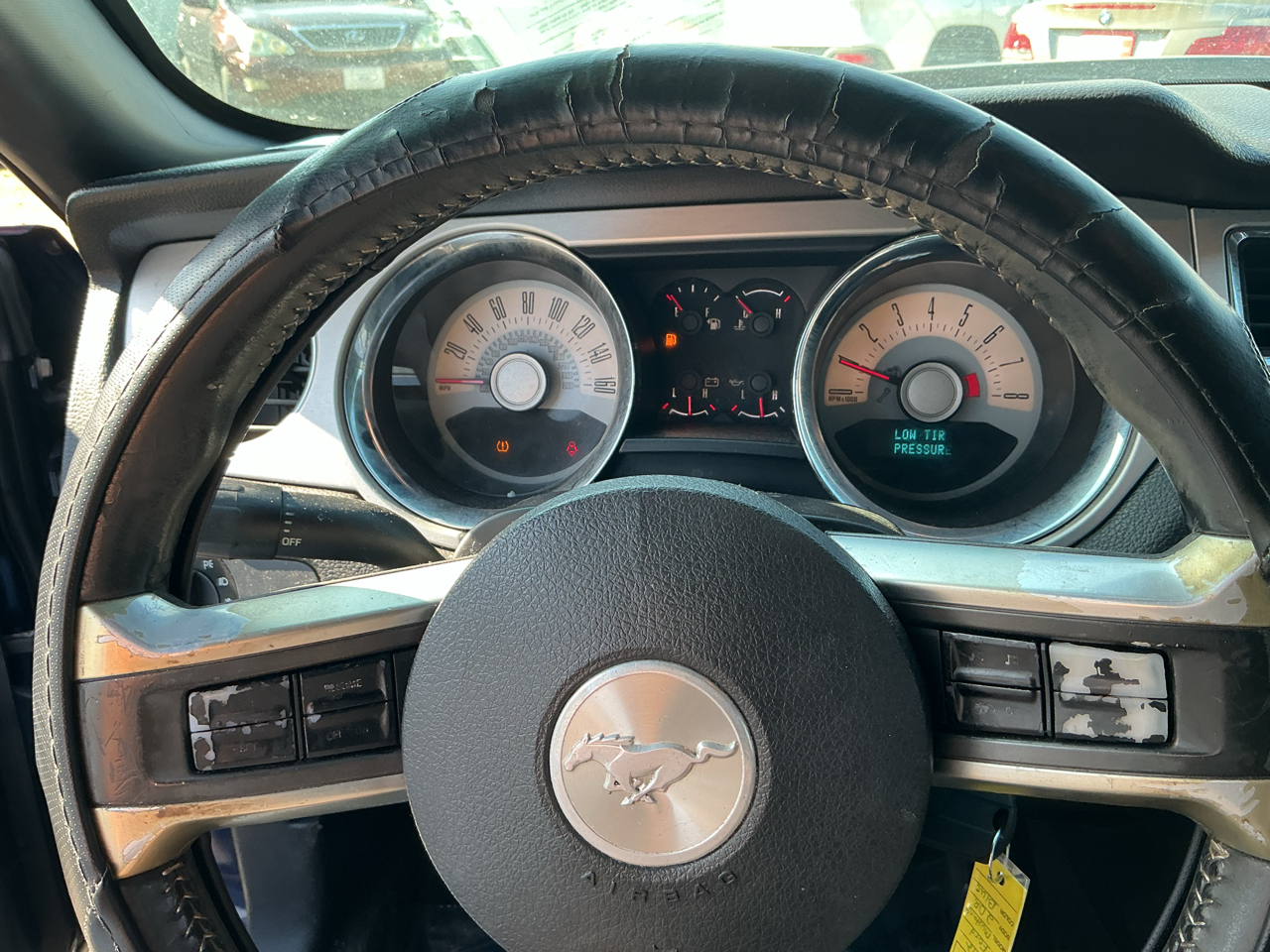 Ford Mustang V6 Coupe 2012