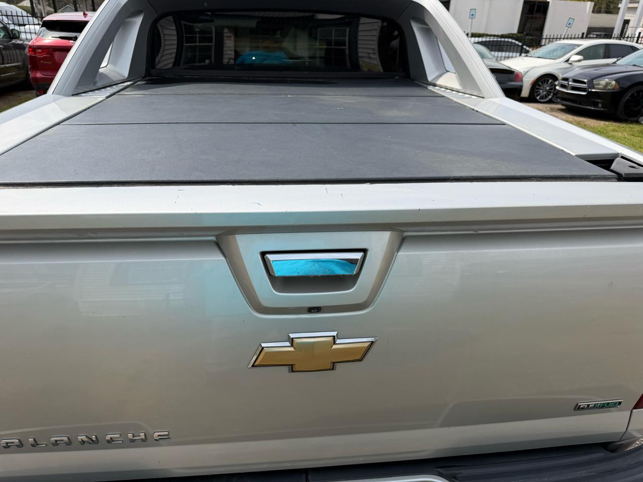 Chevrolet Avalanche LTZ 2WD 2011