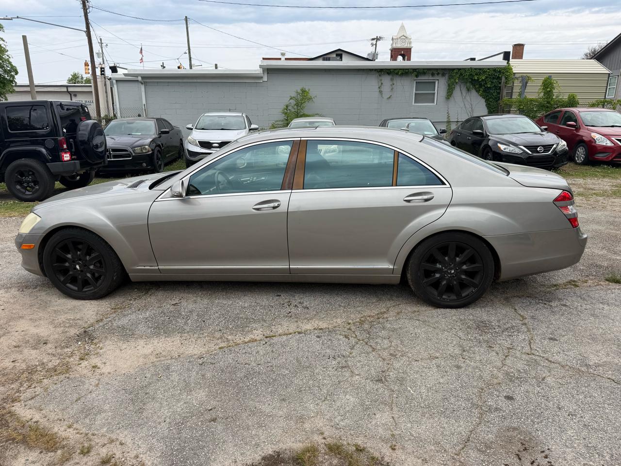 Mercedes-Benz S-Class  2007