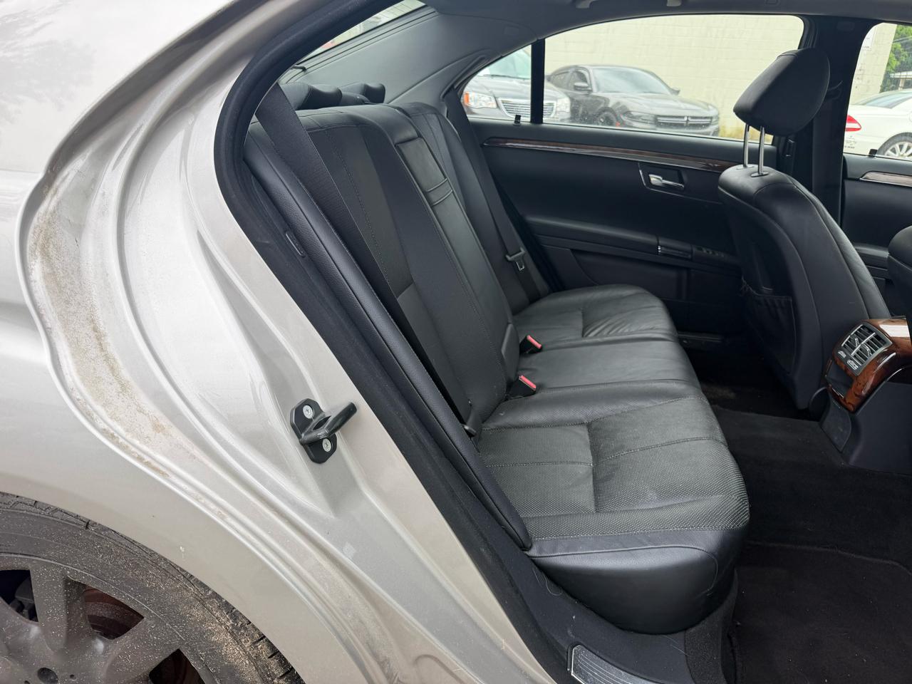 Mercedes-Benz S-Class  2007