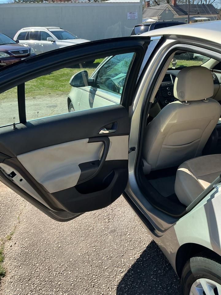 Buick Regal CXL - 1XL 2011