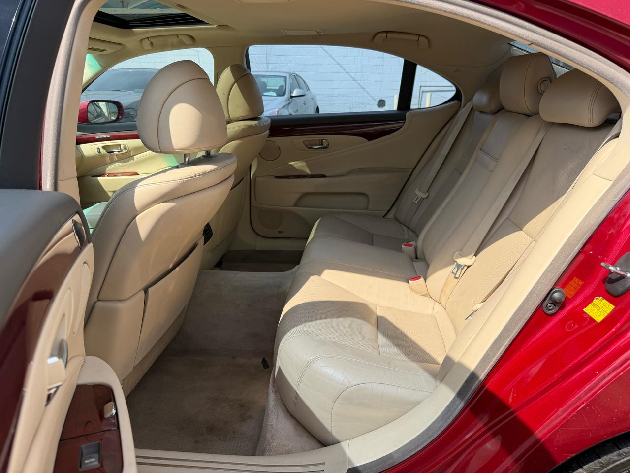 Lexus LS 460 L Luxury Sedan 2010