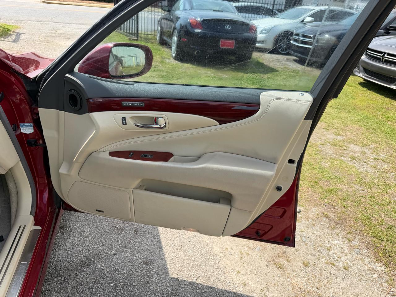 Lexus LS 460 L Luxury Sedan 2010